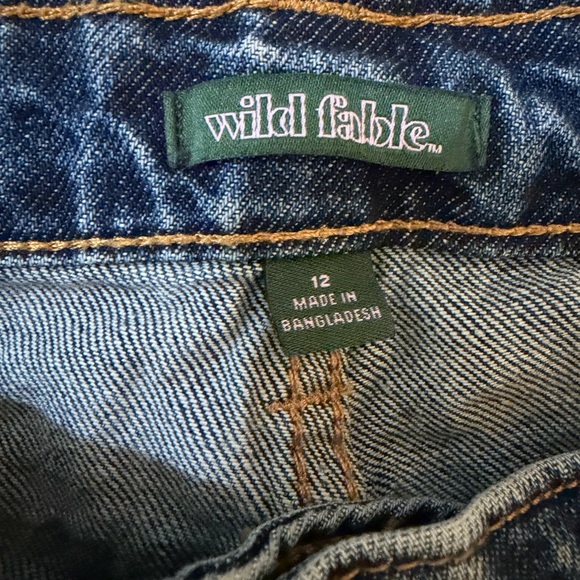 Women’s Barrel Jeans w/ Zipper Accent - Picture 5 of 5